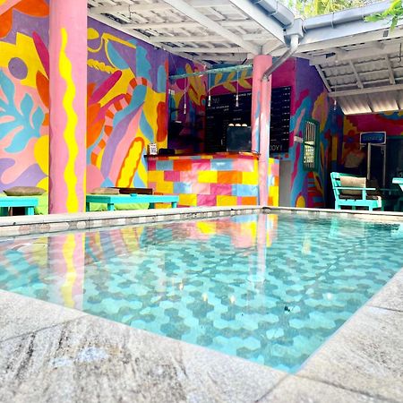 Cycling Backpacker Hostel & Cafe Unawatuna Zewnętrze zdjęcie
