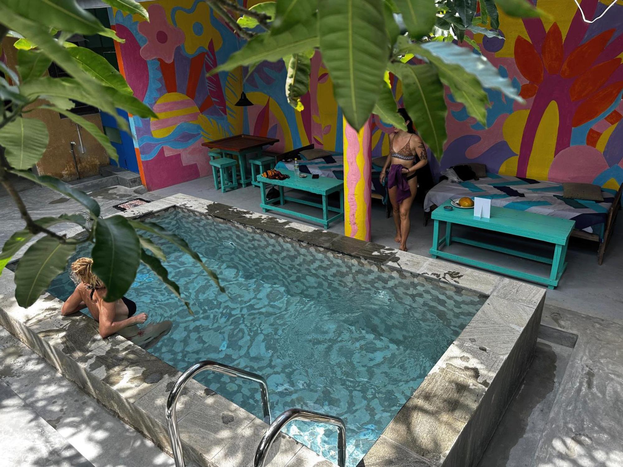 Cycling Backpacker Hostel & Cafe Unawatuna Zewnętrze zdjęcie